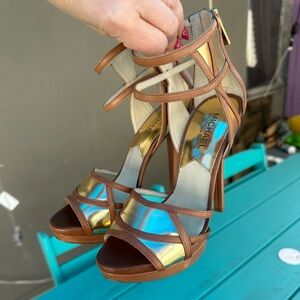 Michael Kors gold Iridescent and Tan Heels size 7